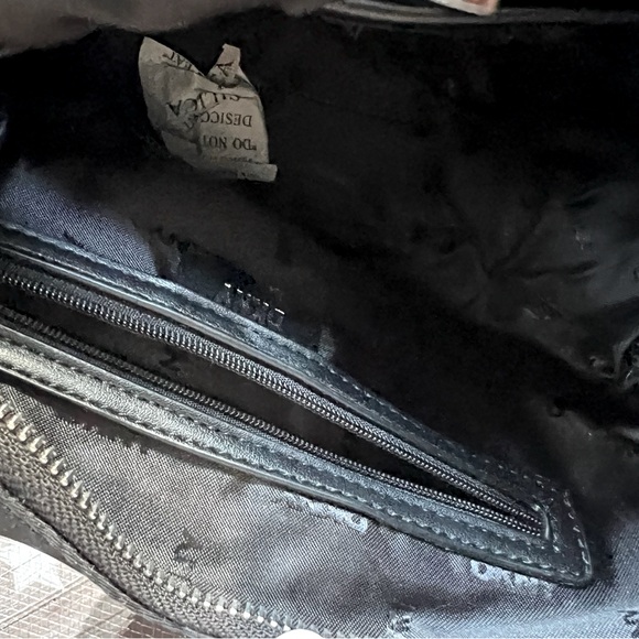 DNKY Donna Karen New York NWT Black Nylon Theo Crescent Shoulder Crossbody - Picture 9 of 10